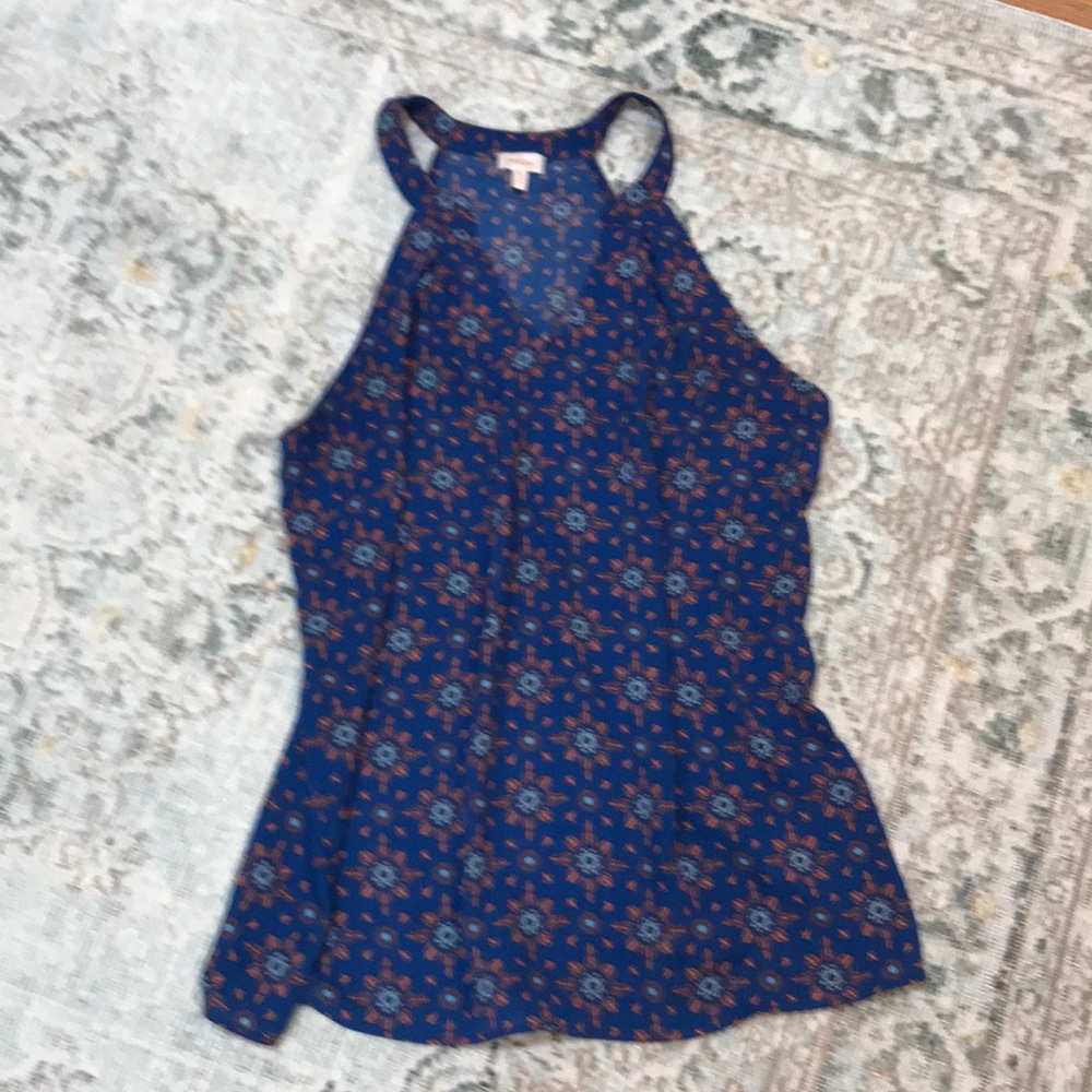 Sleeveless tank top